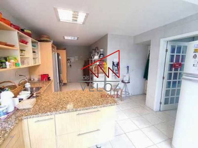 Apartamento à venda com 4 quartos, 231m² - Foto 7