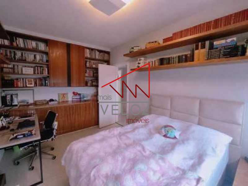 Apartamento à venda com 4 quartos, 231m² - Foto 9