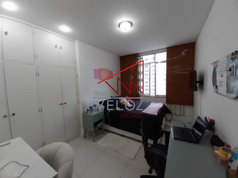 Apartamento à venda com 4 quartos, 300m² - Foto 12