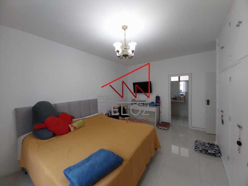 Apartamento à venda com 4 quartos, 300m² - Foto 19