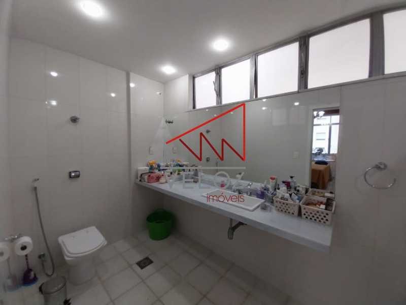 Apartamento à venda com 4 quartos, 300m² - Foto 20