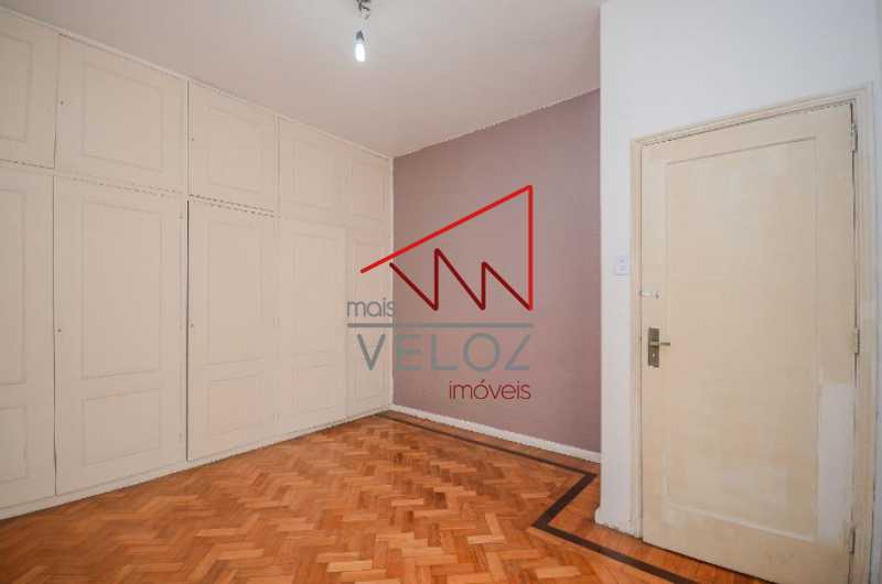 Apartamento à venda com 2 quartos, 80m² - Foto 1