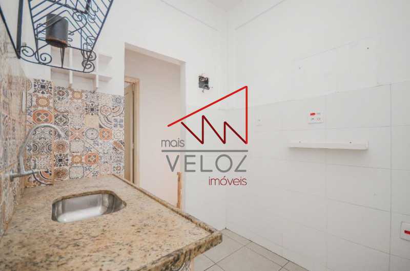 Apartamento à venda com 2 quartos, 80m² - Foto 8