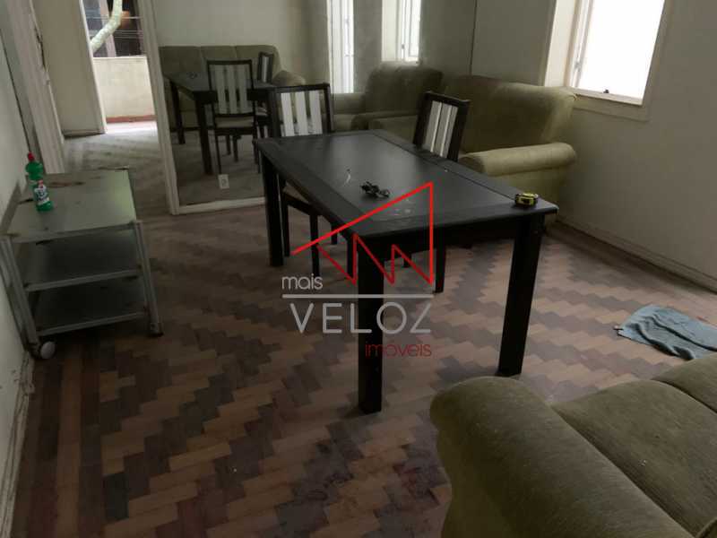 Apartamento à venda com 3 quartos, 67m² - Foto 1