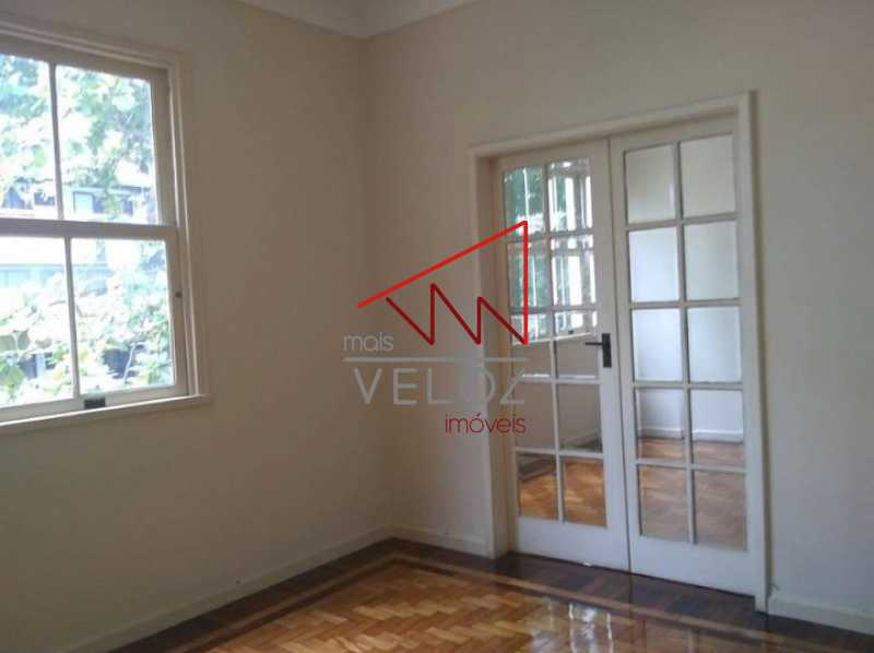 Apartamento à venda com 3 quartos, 140m² - Foto 4