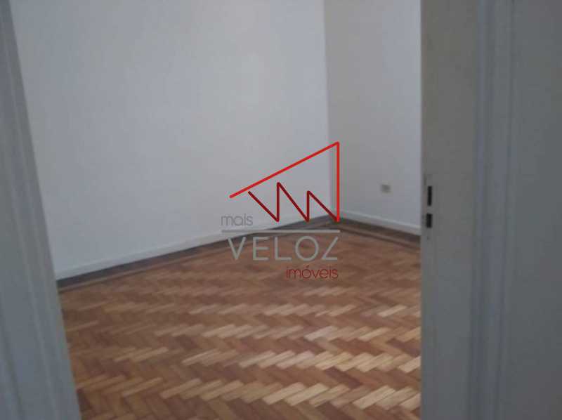 Apartamento à venda com 3 quartos, 140m² - Foto 9