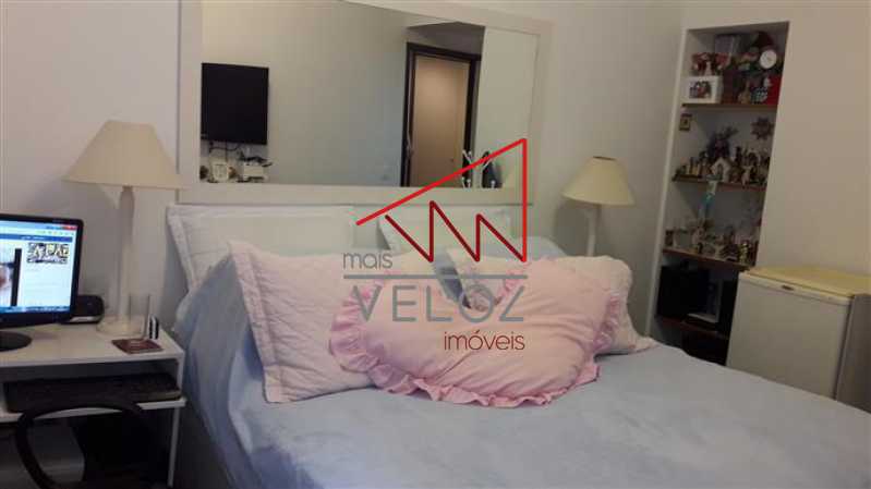 Apartamento à venda com 3 quartos, 160m² - Foto 12