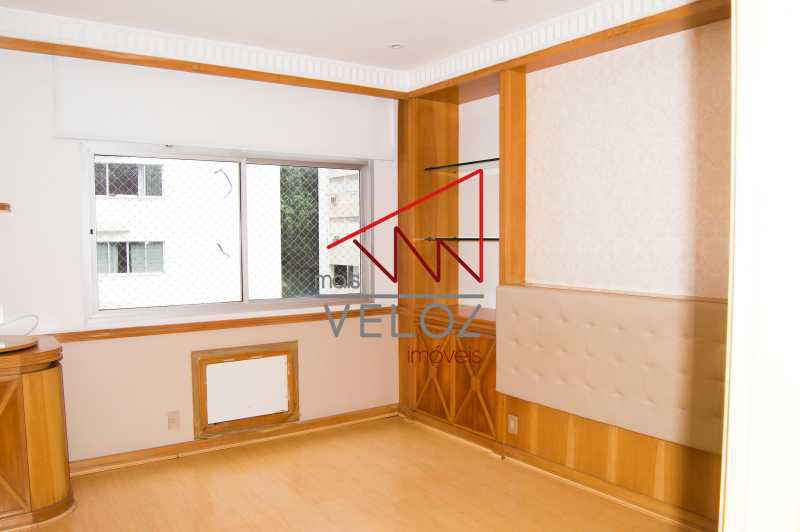 Apartamento à venda com 3 quartos, 156m² - Foto 10