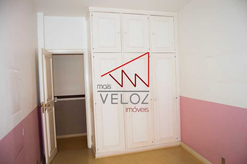 Apartamento à venda com 3 quartos, 156m² - Foto 15