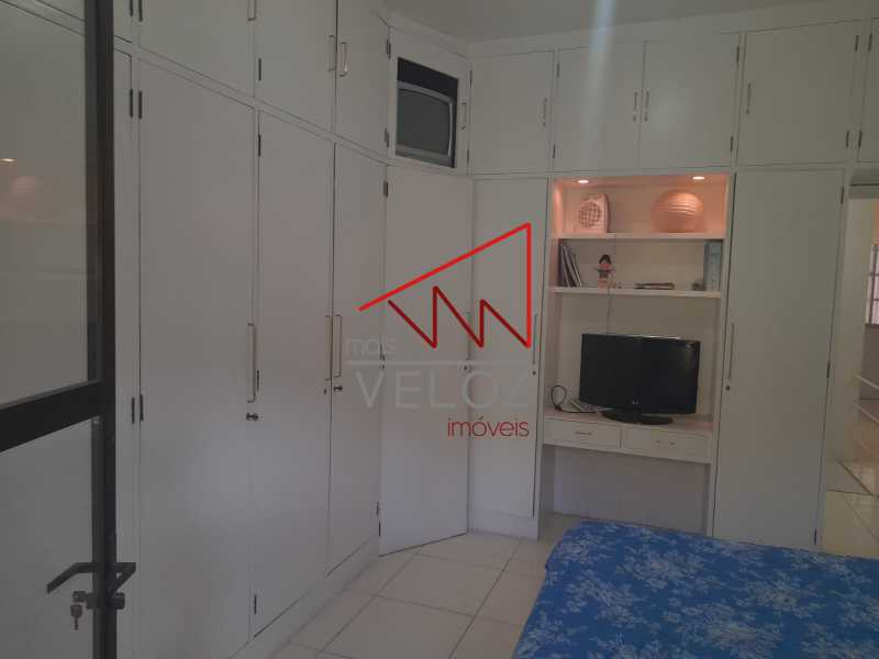 Casa à venda com 4 quartos, 406m² - Foto 11