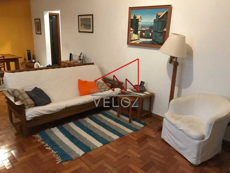 Apartamento à venda com 3 quartos, 110m² - Foto 2