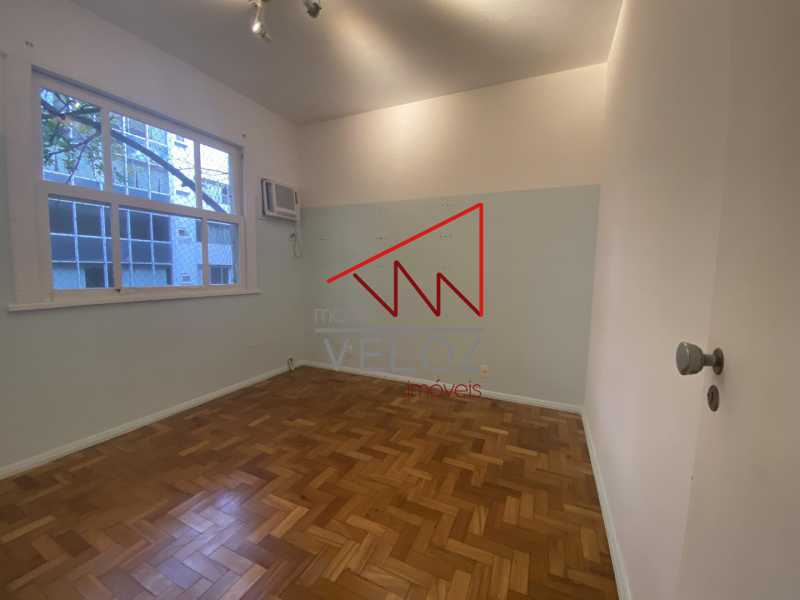 Apartamento à venda com 4 quartos, 136m² - Foto 5