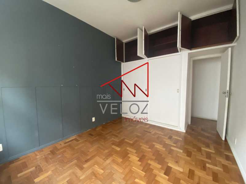 Apartamento à venda com 4 quartos, 136m² - Foto 10