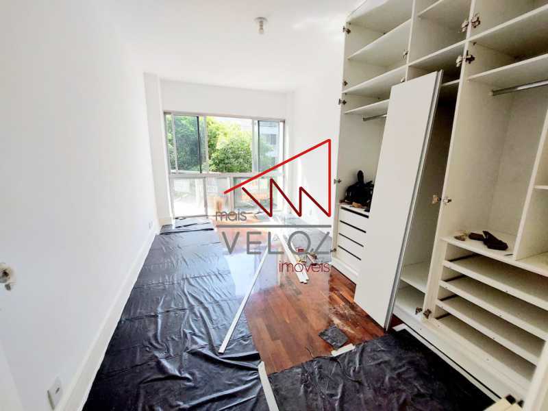 Apartamento à venda com 3 quartos, 150m² - Foto 7