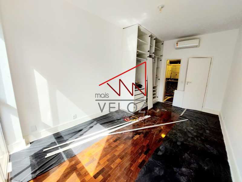 Apartamento à venda com 3 quartos, 150m² - Foto 11