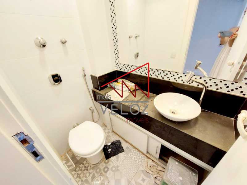 Apartamento à venda com 3 quartos, 150m² - Foto 15