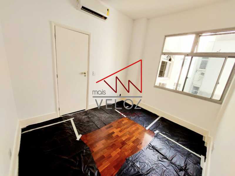 Apartamento à venda com 3 quartos, 150m² - Foto 19