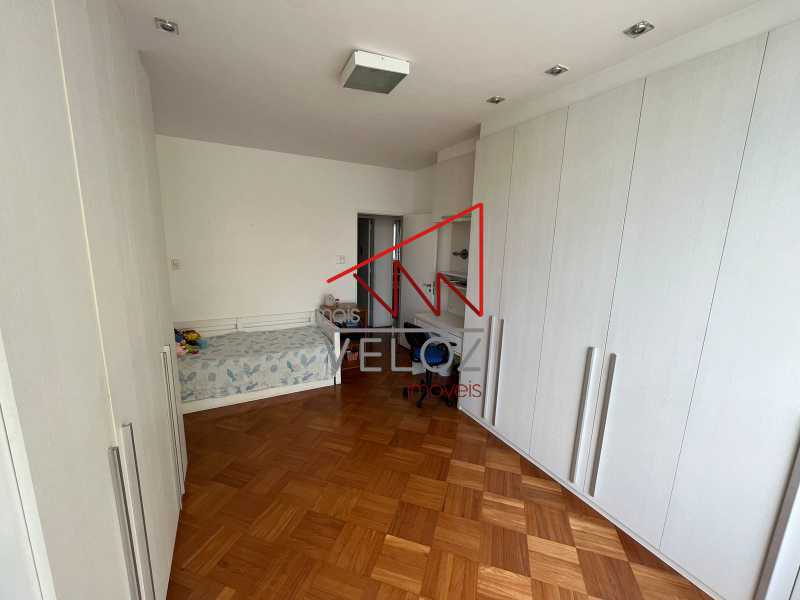 Apartamento à venda com 3 quartos, 150m² - Foto 5