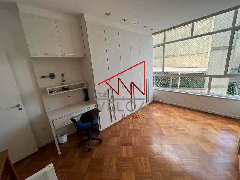 Apartamento à venda com 3 quartos, 150m² - Foto 19