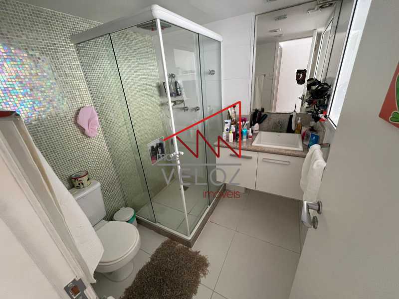 Apartamento à venda com 3 quartos, 150m² - Foto 13