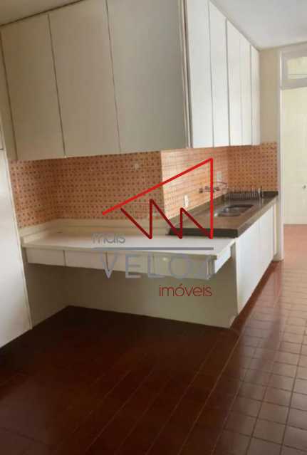 Apartamento à venda com 4 quartos, 170m² - Foto 12