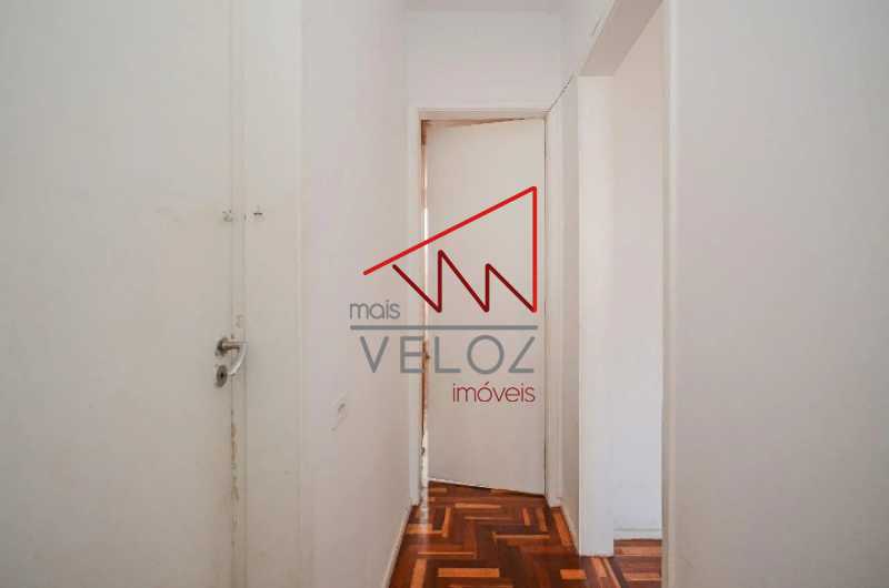 Apartamento à venda com 2 quartos, 69m² - Foto 13