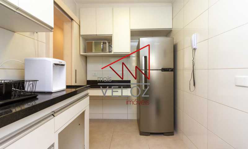 Apartamento à venda com 3 quartos, 98m² - Foto 26