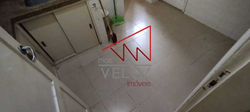 Apartamento à venda com 2 quartos, 64m² - Foto 5