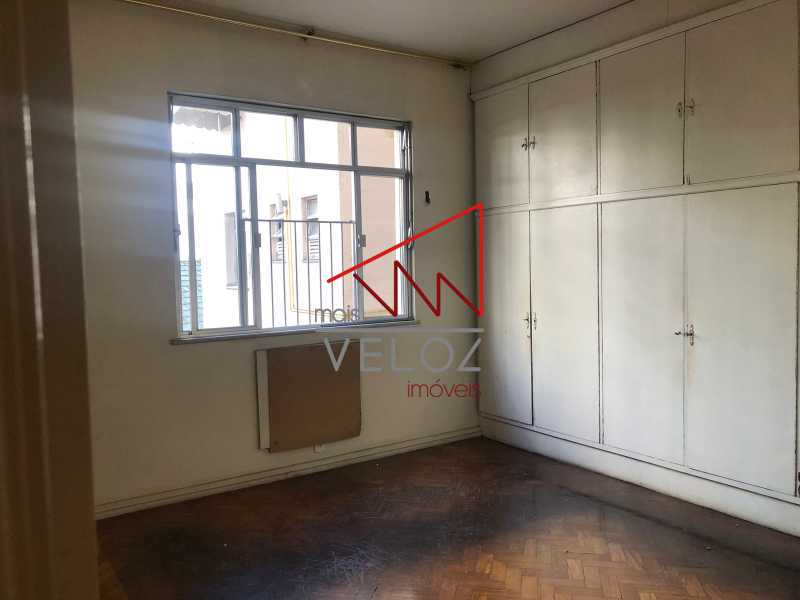 Apartamento à venda com 2 quartos, 64m² - Foto 14