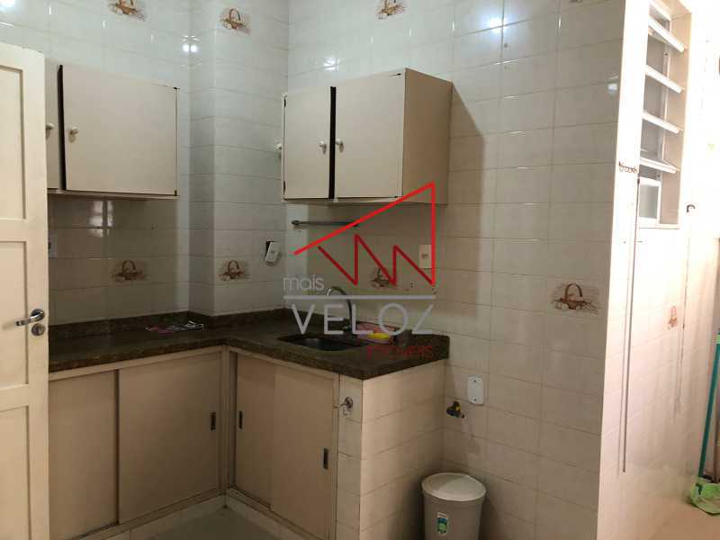 Apartamento à venda com 2 quartos, 64m² - Foto 18