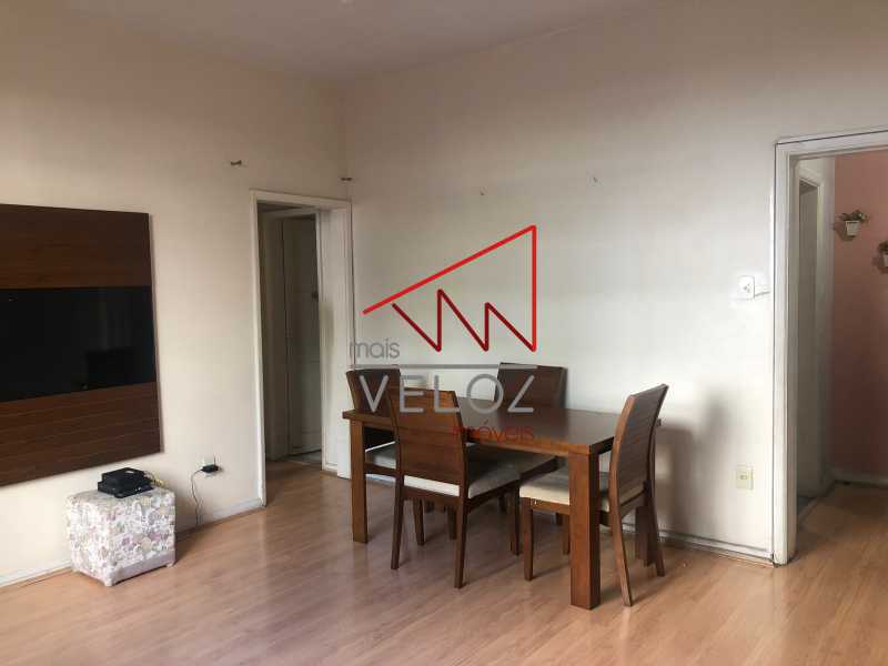 Apartamento à venda com 2 quartos, 64m² - Foto 21