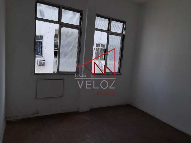 Apartamento à venda com 1 quarto, 40m² - Foto 3