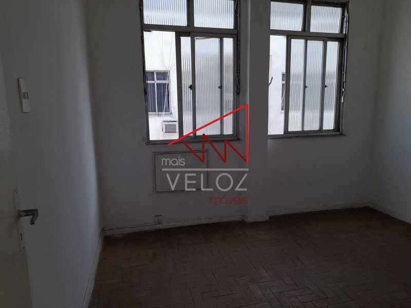 Apartamento à venda com 1 quarto, 40m² - Foto 4