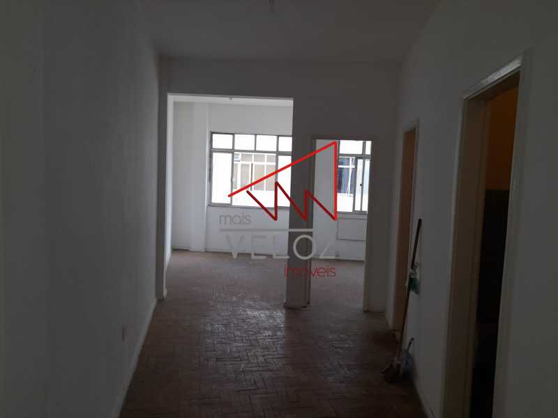 Apartamento à venda com 1 quarto, 40m² - Foto 2