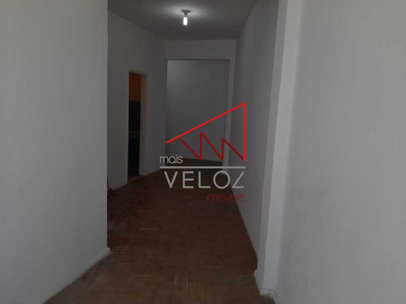 Apartamento à venda com 1 quarto, 40m² - Foto 9