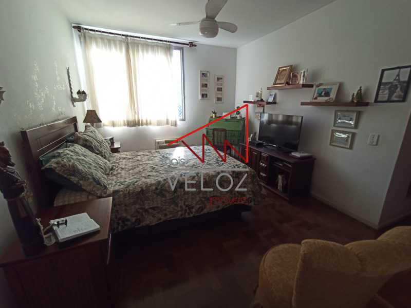 Apartamento à venda com 3 quartos, 150m² - Foto 12