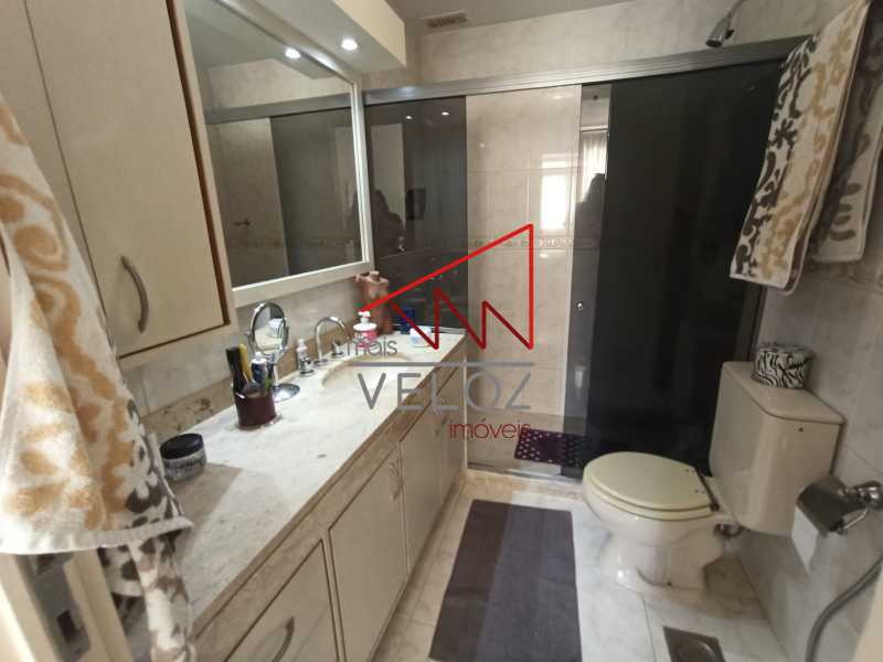 Apartamento à venda com 3 quartos, 150m² - Foto 19