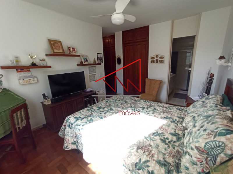 Apartamento à venda com 3 quartos, 150m² - Foto 13