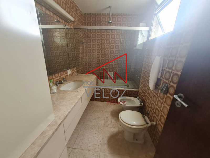 Apartamento à venda com 3 quartos, 174m² - Foto 19