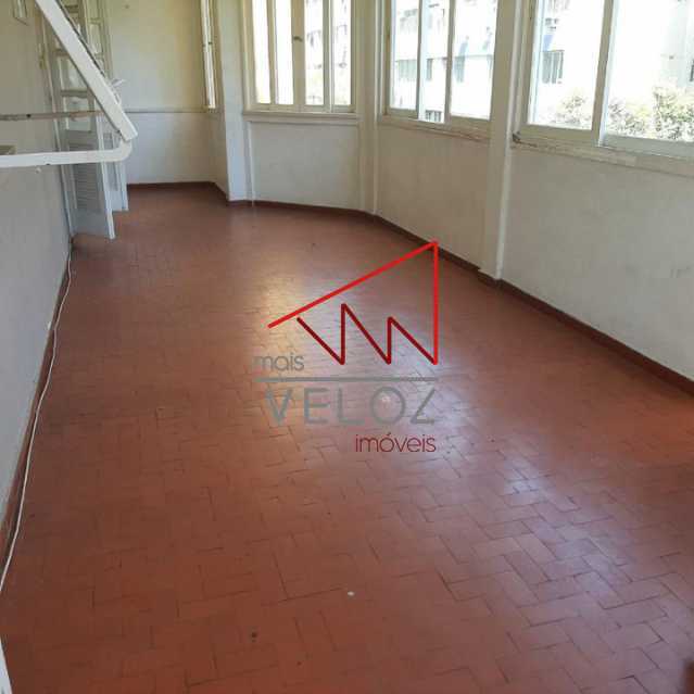 Apartamento à venda com 1 quarto, 58m² - Foto 9