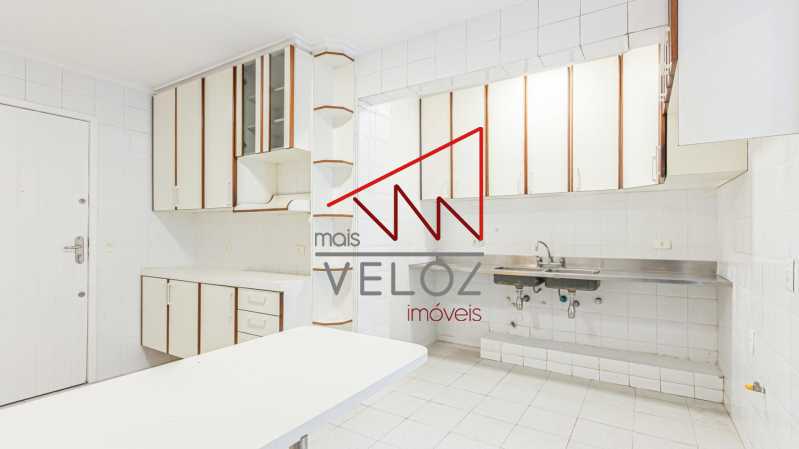 Apartamento à venda com 4 quartos, 153m² - Foto 7