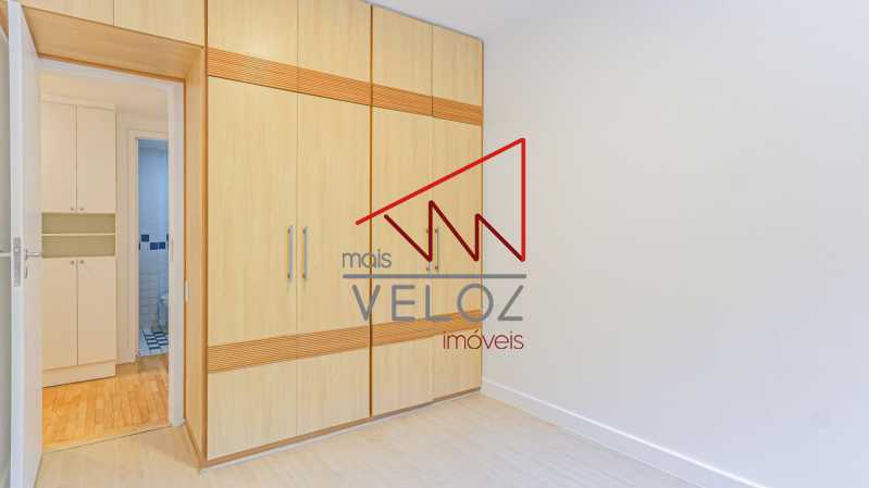 Apartamento à venda com 4 quartos, 153m² - Foto 29