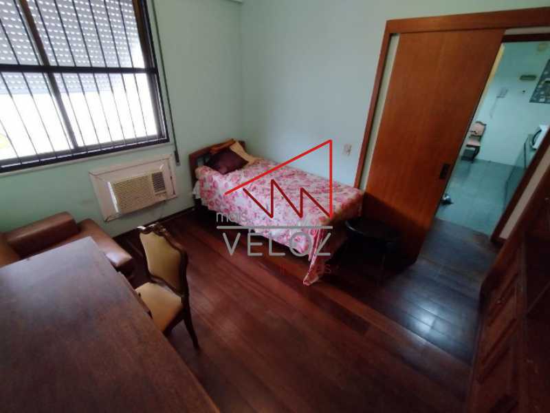 Apartamento à venda com 4 quartos, 227m² - Foto 8