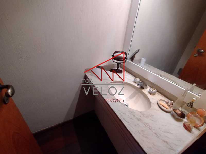 Apartamento à venda com 4 quartos, 227m² - Foto 11