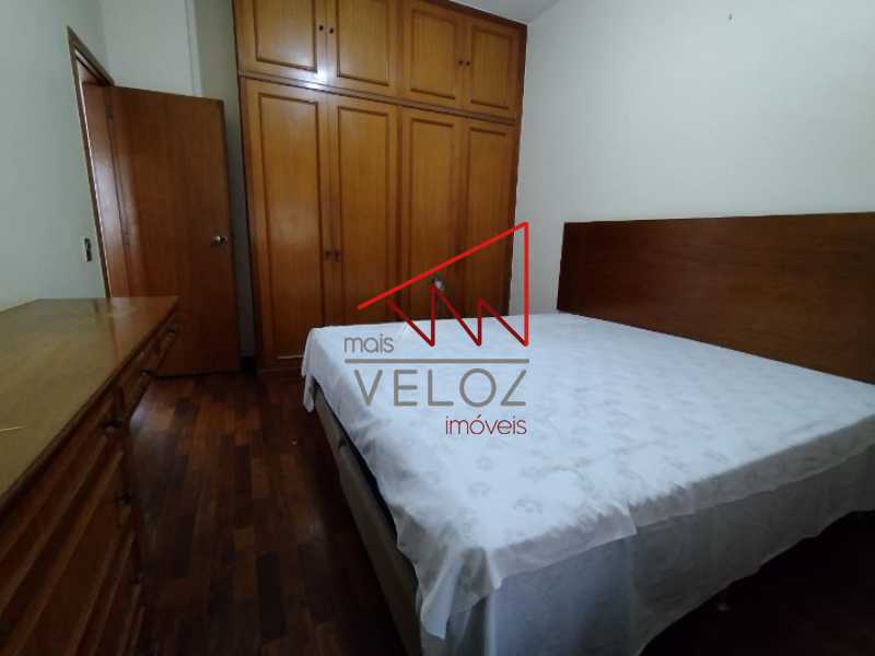 Apartamento à venda com 4 quartos, 227m² - Foto 15