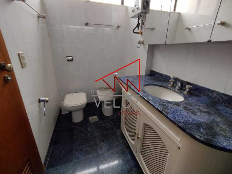 Apartamento à venda com 4 quartos, 227m² - Foto 18