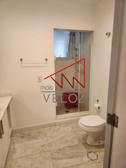 Apartamento à venda com 4 quartos, 214m² - Foto 18