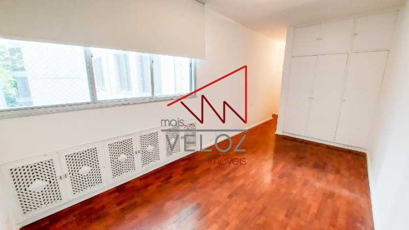 Apartamento à venda com 4 quartos, 257m² - Foto 11