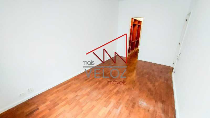 Apartamento à venda com 4 quartos, 257m² - Foto 18