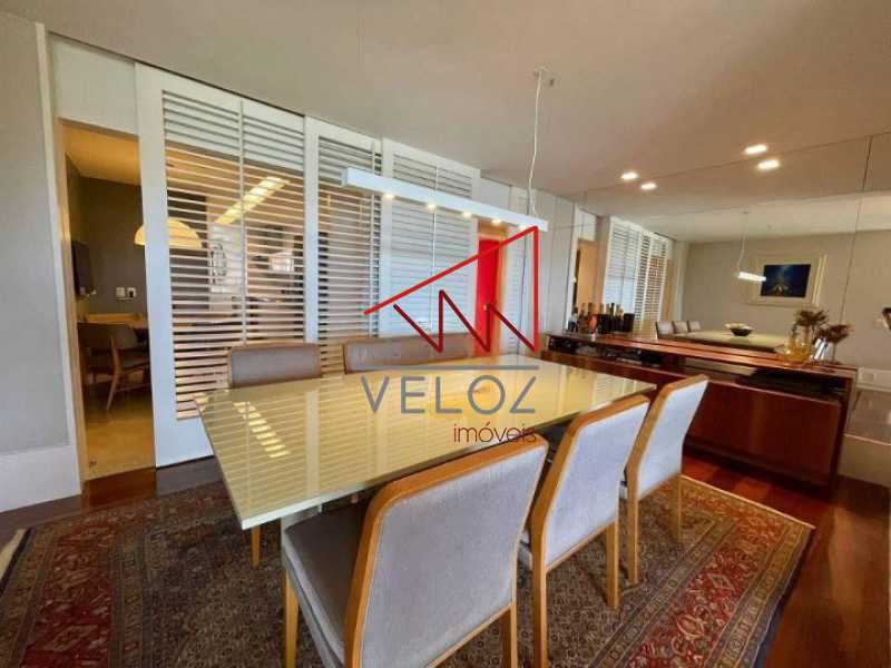 Apartamento à venda com 3 quartos, 227m² - Foto 21